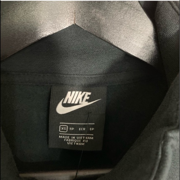 Nike Crop Pullover Sweater - Picture 4 of 4